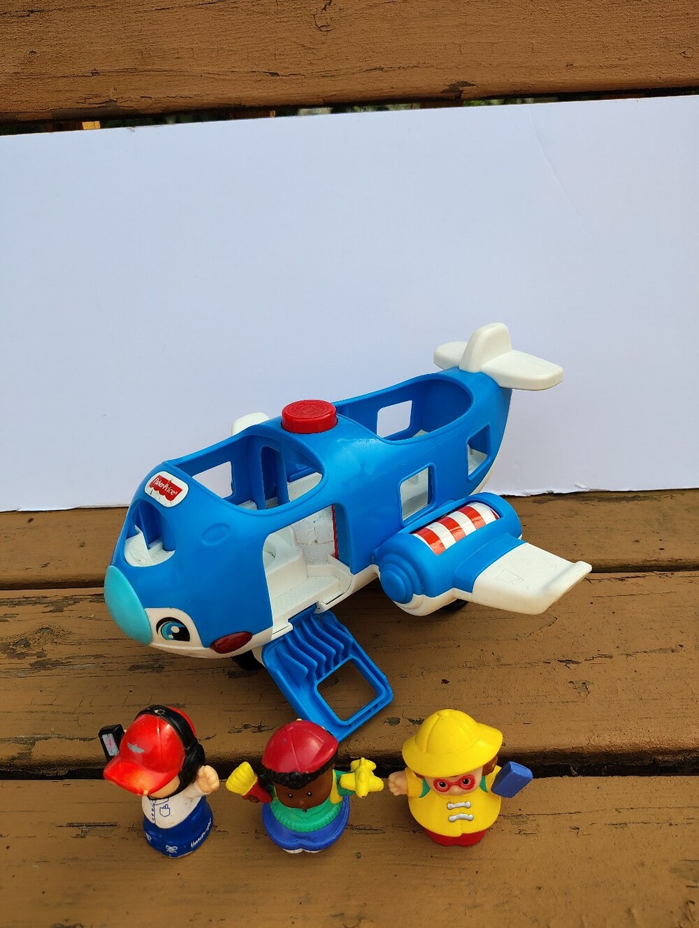 Fisher Price Little People Blue Jet Plane Musical Sounds Talking with 3 People